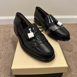 G.H. Bass Black Tassel Leather Loafers - Weejun - Size 8.5 Men - Brand New